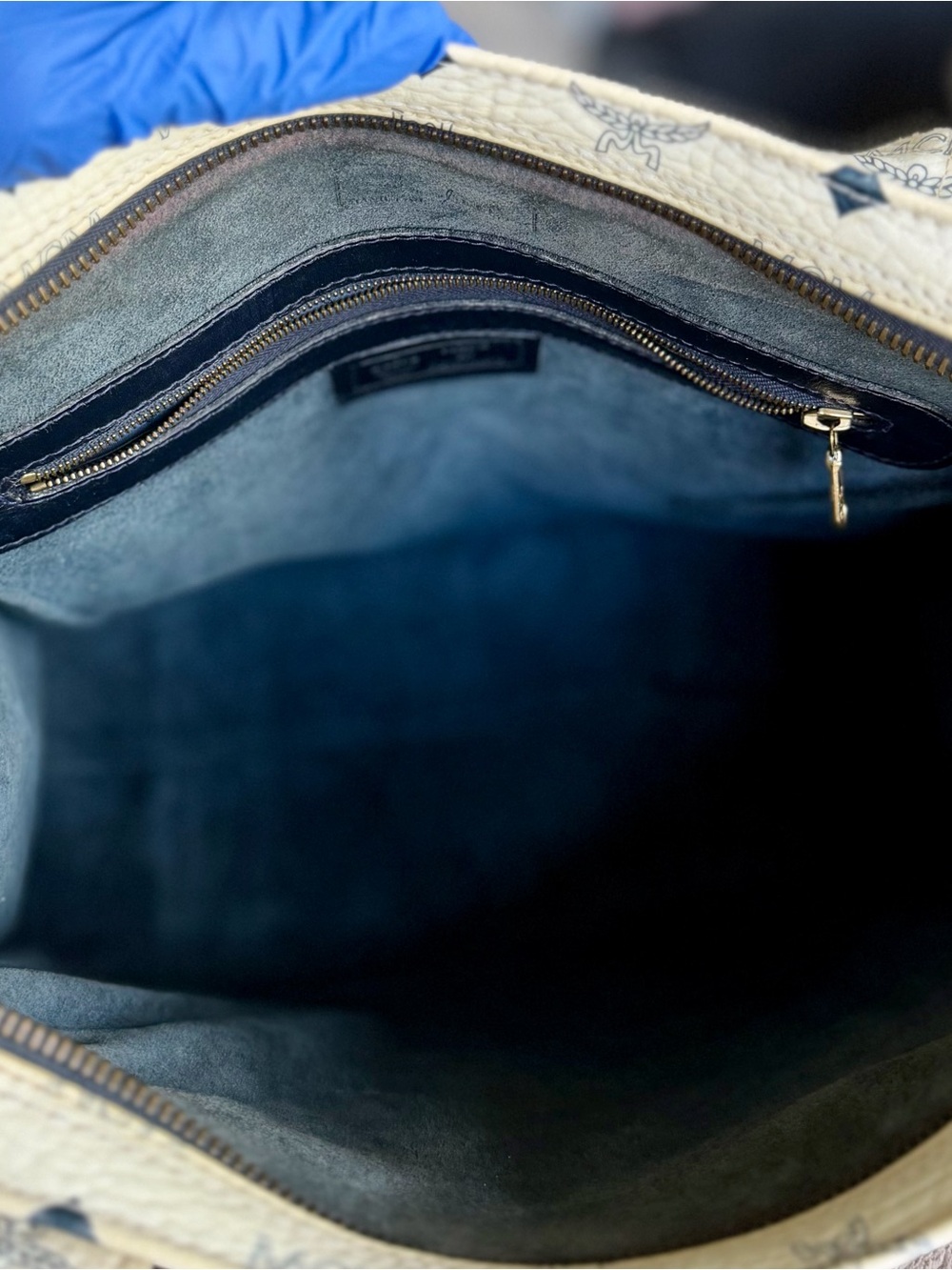 MCM White Visetos Bag - Picture 11 of 14